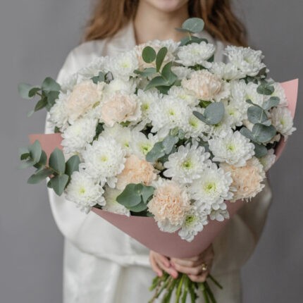 Embrace flower bouquet