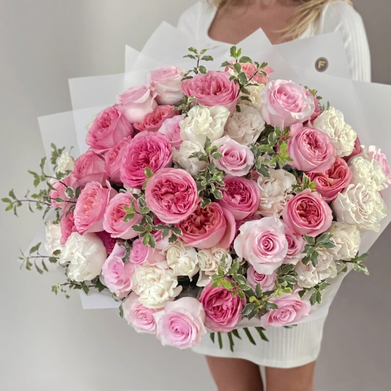 Loving Heart bouquet of pink and white roses by TheFlow