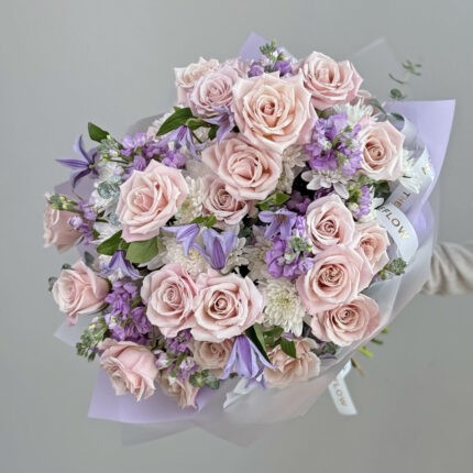 Lavender Raindrops flower bouquet