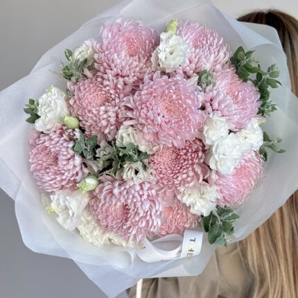 Gentle flower bouquet
