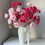 Rose Garden & Vase