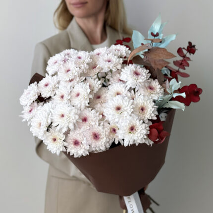 Porcelain flower bouquet