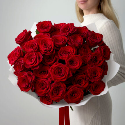 3 Dozen Scarlet Roses