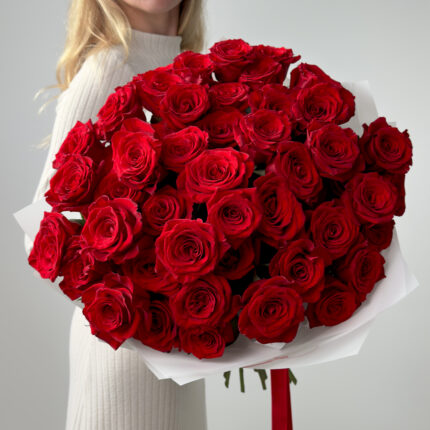 50 Scarlet Roses