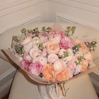 Bouquet from TheFlow West Hollywood studio - photo from Grace C.’s Google review