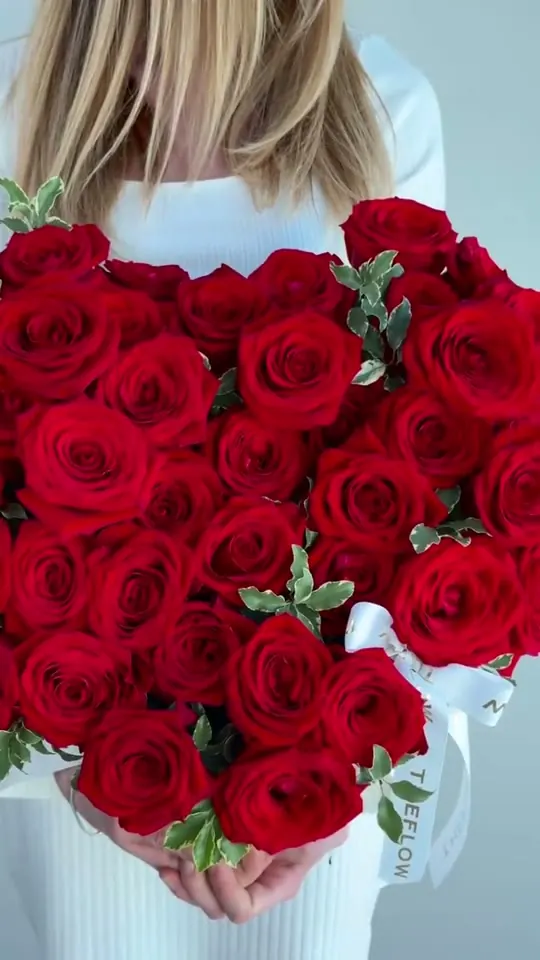 Red roses